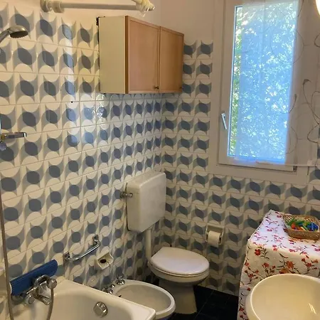 Casa Di Ro - Coloratissima A 300 Metri Dal Mare * Сан-Бартоломео-аль-Маре